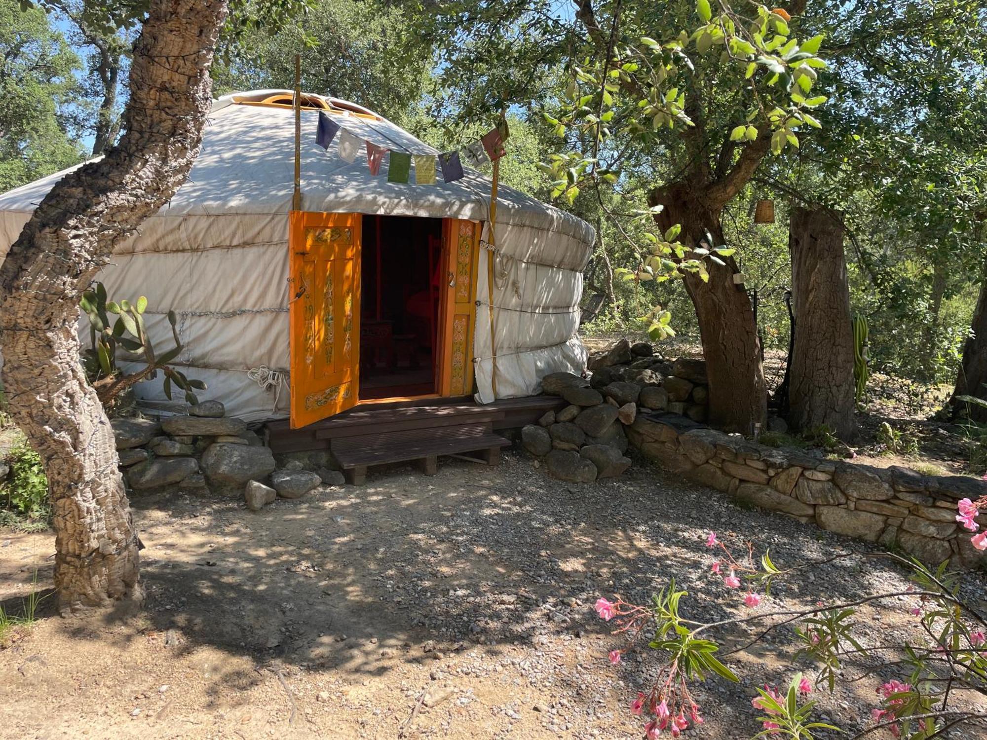 Au Soleil Mongol Bed & Breakfast Sorède Dış mekan fotoğraf